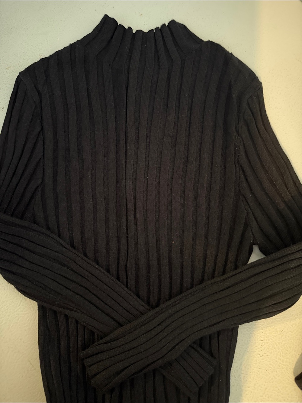 Woman’s Black Ribbed Mock Neck Sweater Size M 💐